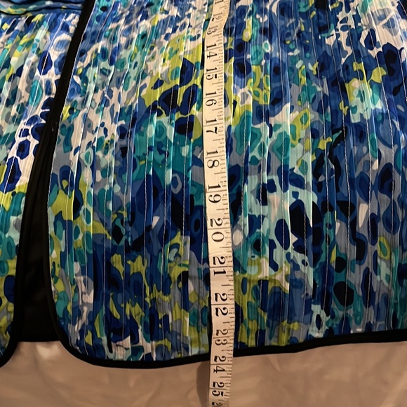 Striking light weight open jacket- petite- like new fully lined and reversible - Picture 10 of 11